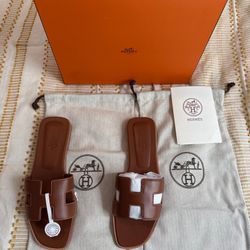 Hermes Oran Sandals 38 Eu 7 Us