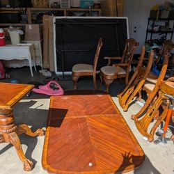 Beautiful Table And 7 Chairs