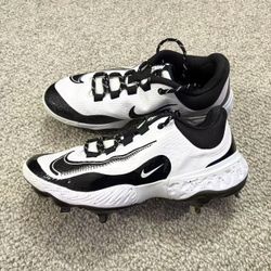 Nike Alpha Huarache Elite 4 low Metal Baseball Cleats White Black