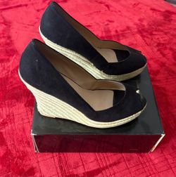 Black Peep-Toe Espadrille Wedges - Women's Size 10