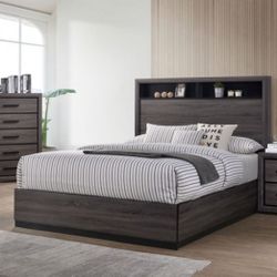 4pc Bedroom Furniture Set - Queen Bed Dresser Mirror Nightstand 