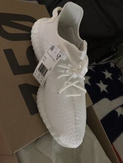Yeezy Boost 350 V2 Triple White