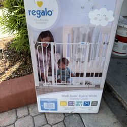 Brand New Baby Gate 