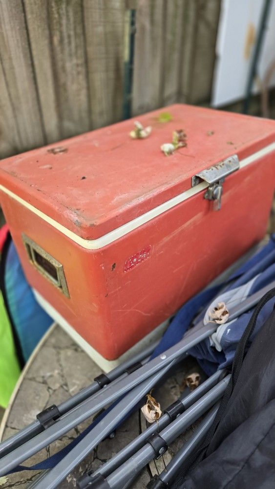 Coleman Cooler Metal Classic Red