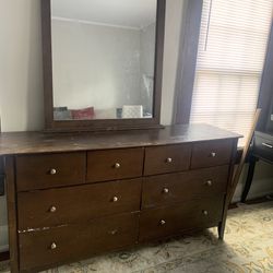Dresser And Mirror 