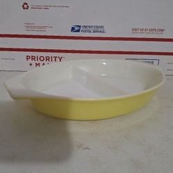 Vintage Pyrex 1 Quart Yellow Divided Casserole Dish