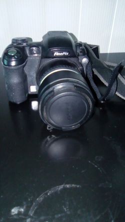 FujiFilm S 5100 Digital Camera