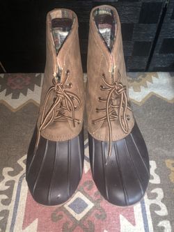 Women's duck boots by Marleylilly with tan leather upper and brown rubber lower shell