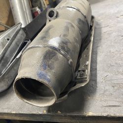 Exhaust muffler