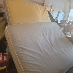 Free Queen And king Mattress Twin Box Spring