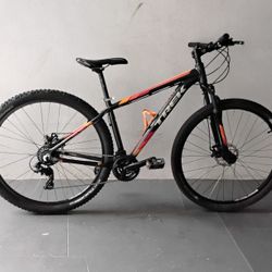 BICYCLE TREK 21 SPEED SIZE 29 BRAND NEW 
