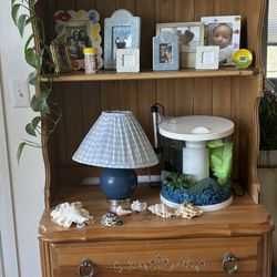 Dresser Hutch 