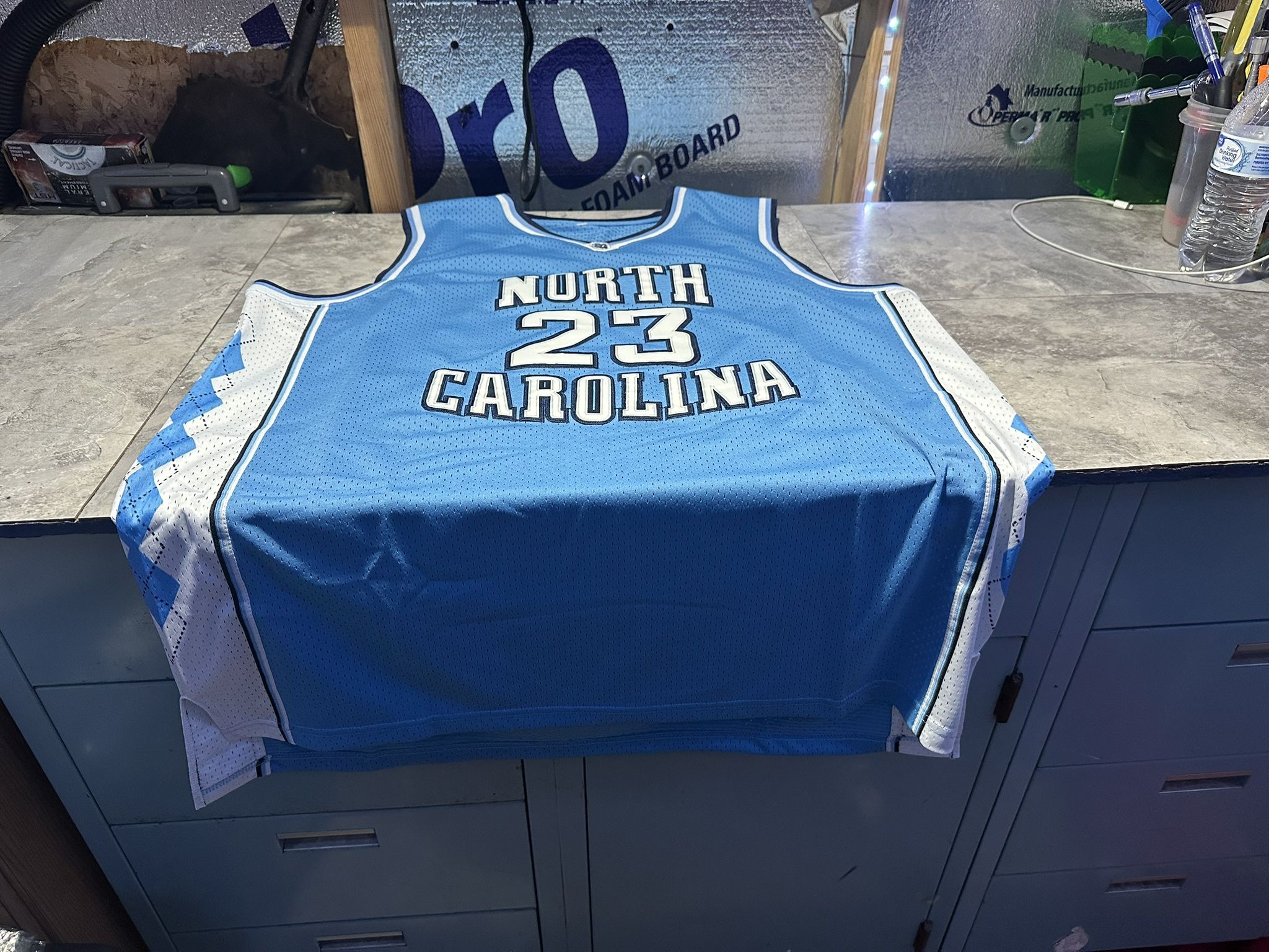 Special Listing For 4xl Blue Jordan Jersey And A 4xl Kelly Green Saquon Barkely Jersey