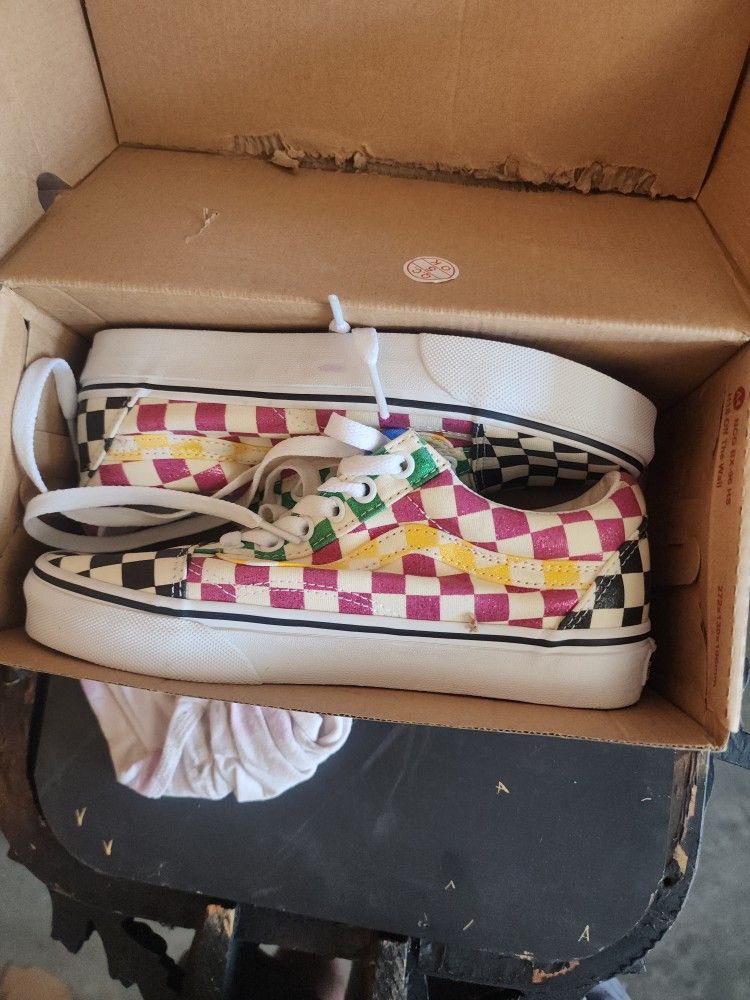 Vans 