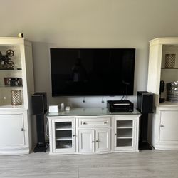 Entertainment Media Console
