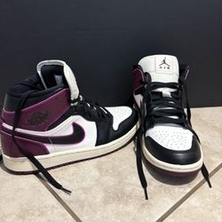 Air Jordan 1 Mid SE Women's Shoes, Size 8.5