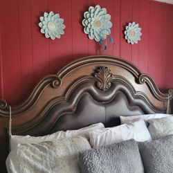 King Size Heaadboard With Foot Board,5 Drawer Chest,12 Drawer Dresserwith Mirror,3 Drawer Nightstand,solid Wood With Marble Tops