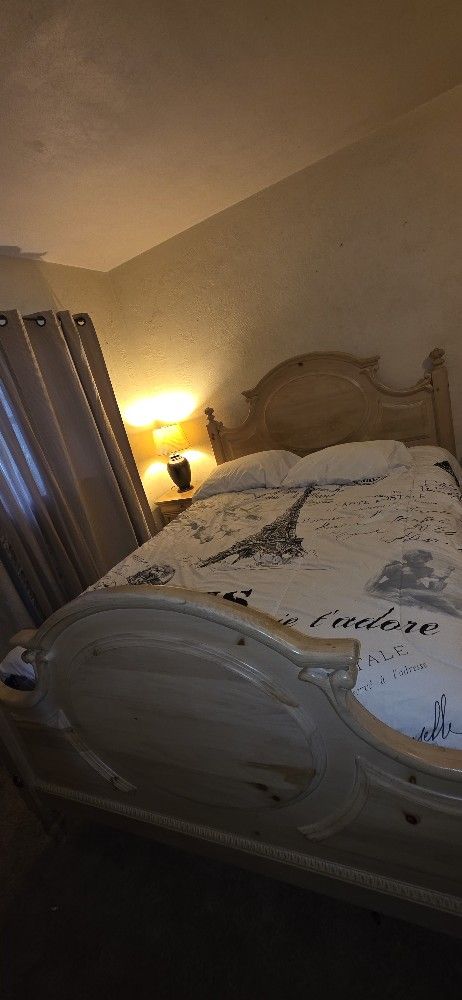 Absolutely Beautiful Antique Link Taylor 4 Piece Bedroom Set
