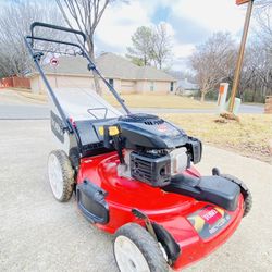 Toro Recycler 22” 6.75HP Self Propelled Lawn Mower With Bag 