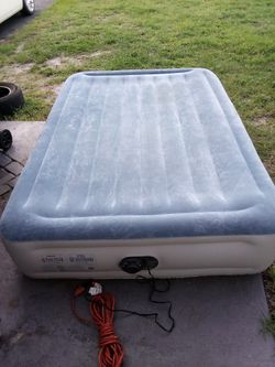 INTEX QUEEN Self Inflatable Bed 