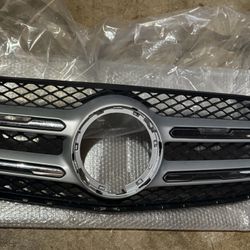 Mercedes Benz Glc (contact info removed) Brand New Grill And Logo Original 