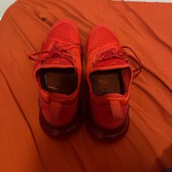 Red Nike Air Max 270
