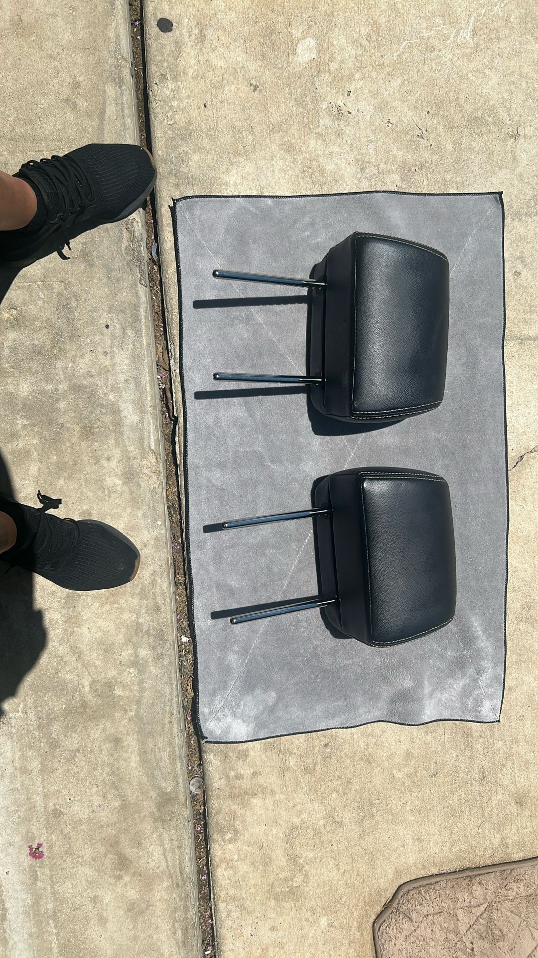 Head Rest For Chevy Silverado Or Tahoe Or Suburban