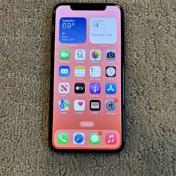 iPhone XS Factory unlocked 