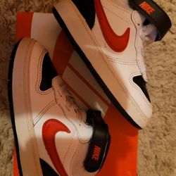 COURT BOROUGH MID 2
