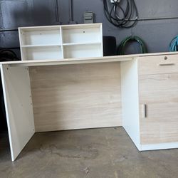 Reception desk