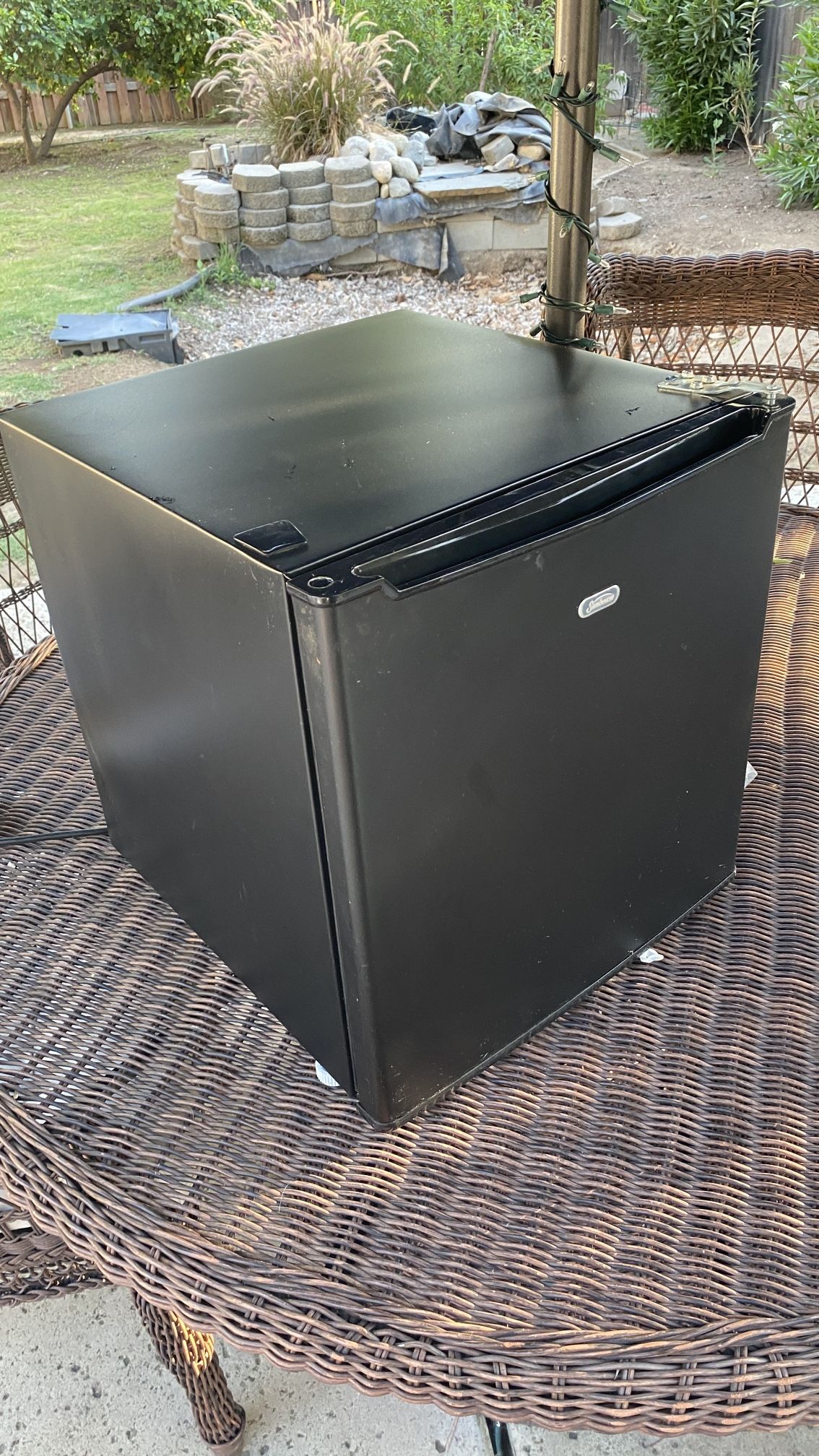 Sunbeam 1.7 cu ft Mini Refrigerator