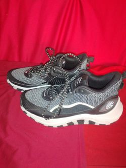 Men's Curry Gray and Black Athletic Sneakers / Shoes - Size 9M - in perfect condition
