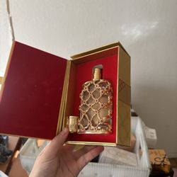 Brand New Golden Perfum