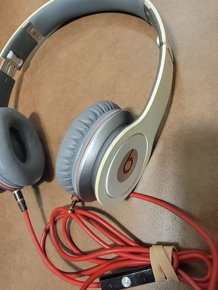 Dre Beats Solo