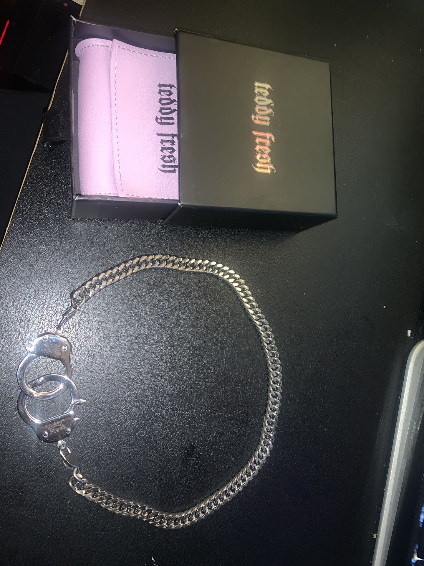 Teddy Fresh Handcuff Necklace