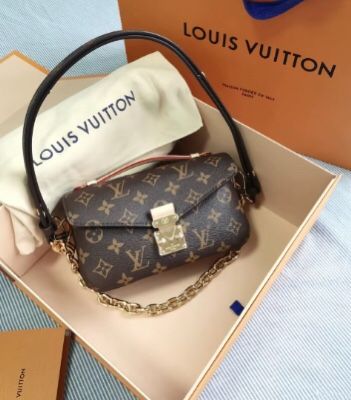 Louis Vuitton chain handbag