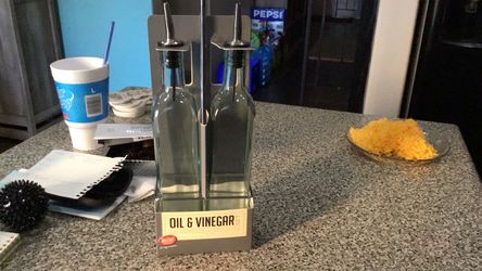 TableCraft Oil & Vinegar Bottle Set