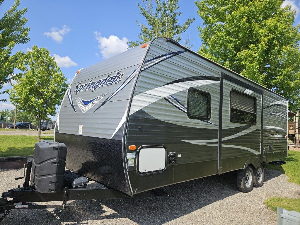 2018 Keystone Springdale 240BHWE Travel Trailer (Arctic Package)