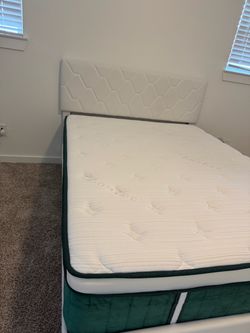 Queen size bed