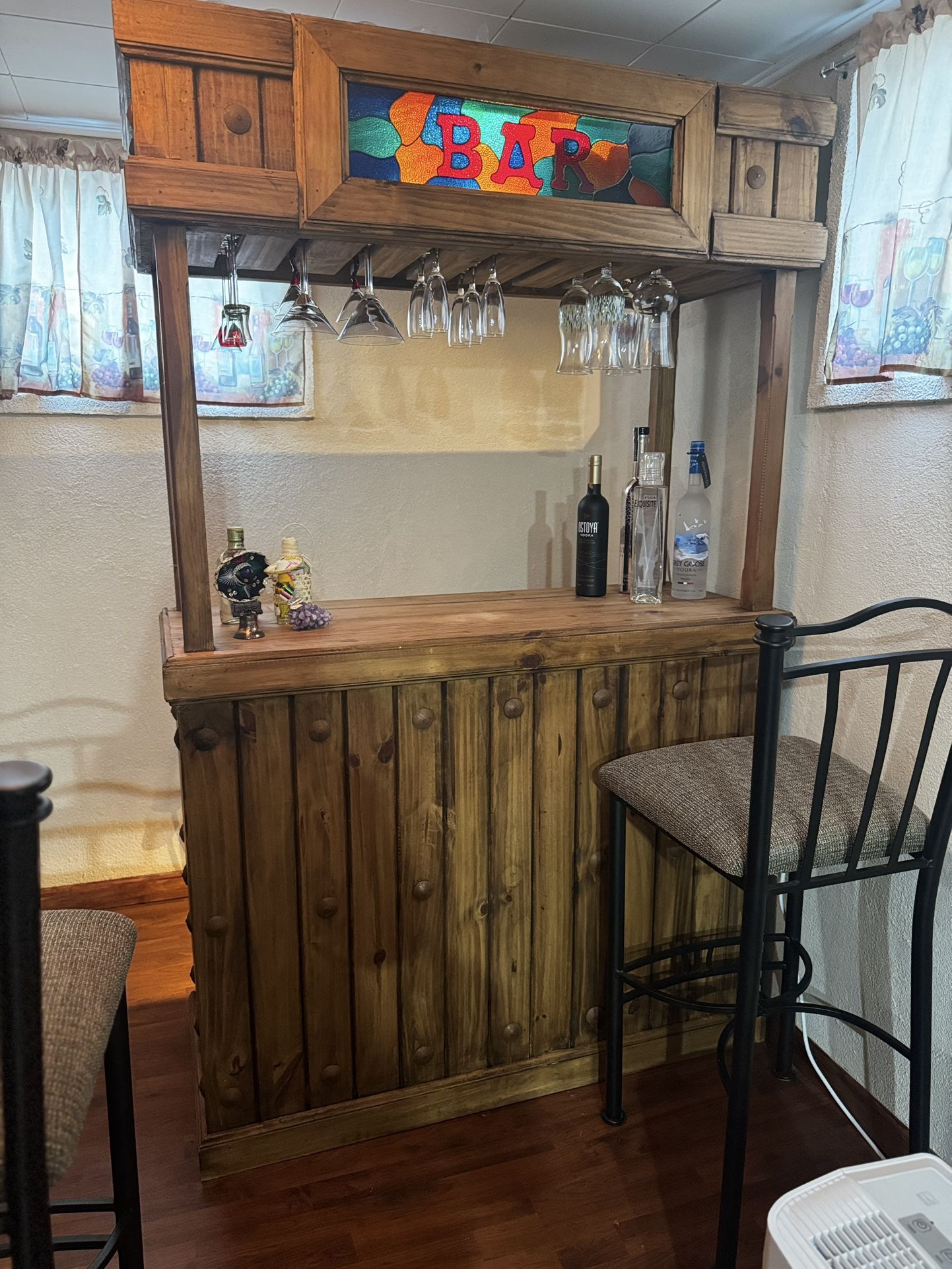 Home Bar With Stools