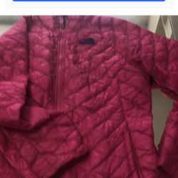 North Face Coat Size Medium 