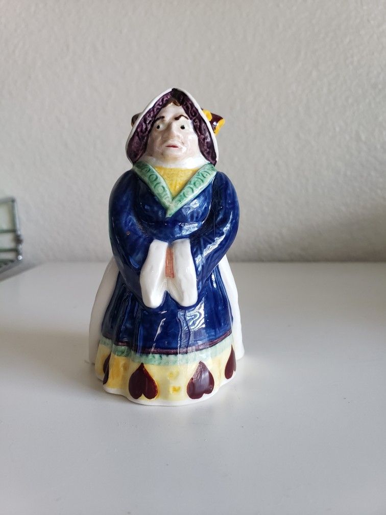 Beswick Queen Of Hearts Alice In Wonderland Series England Royal Doulton 1974