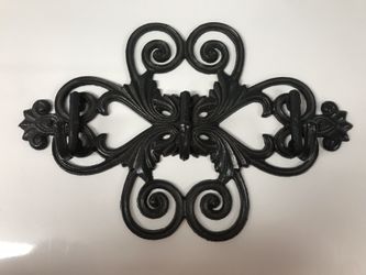 Southern Living at Home Chelsea Metal Wall Hanger Cast Iron 3-Hook