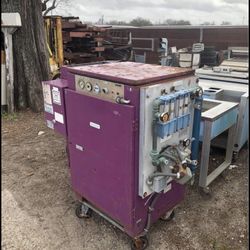 Critical Systems Bauer Breathing Air Compressor Lot Includes Respirators , Hoses And Fittings
