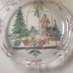 BEAUTIFUL GLASS  CHRISTMAS SERVING DISH 