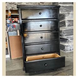 5 drawers dresser / Five drawers dresser / Cajonera