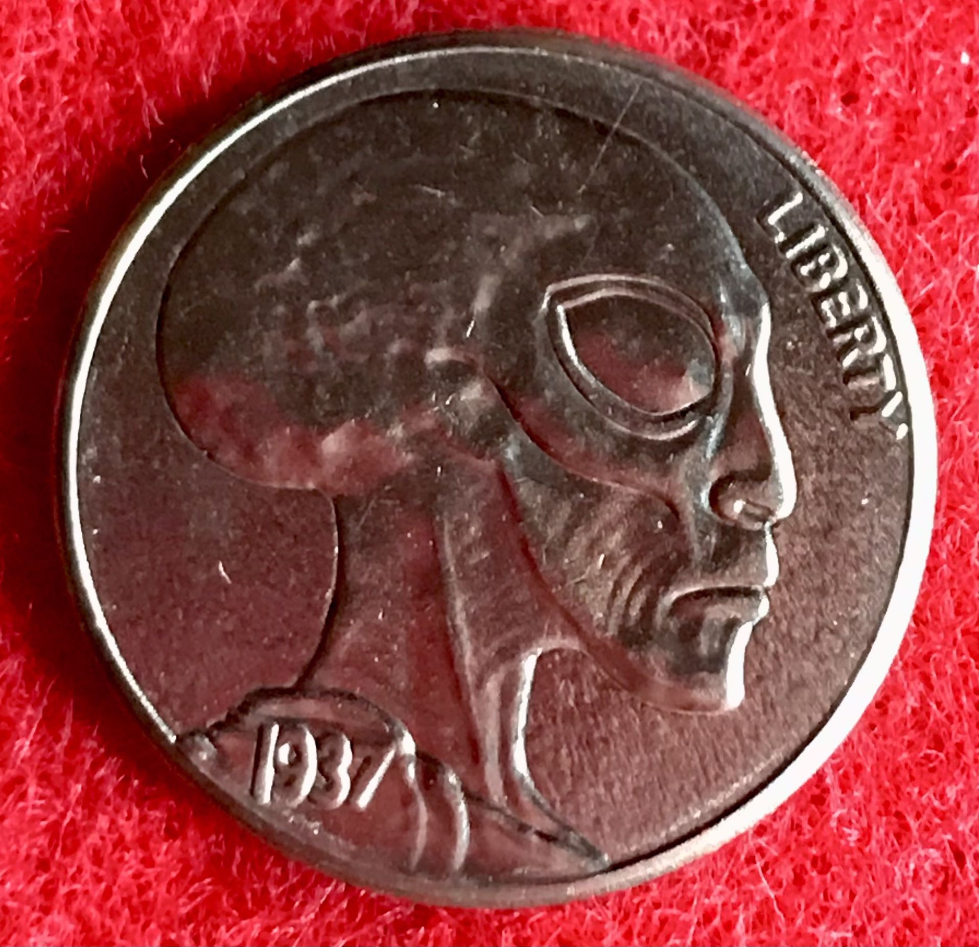 Highly Detailed Alien Coin. First $20 Offer Automatically Accepted. Shipped Same Day