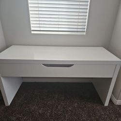 IKEA Malm With Pull Out Panel Computer Desk White 