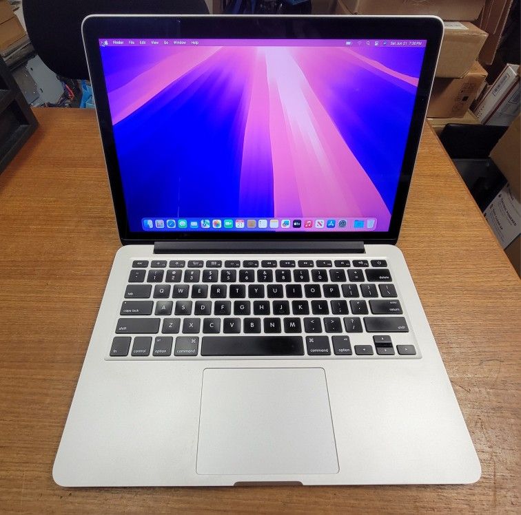 Fixed Price: Apple MacBook Pro 13" Retina Laptop Core i5/ 8GB/ 128GB SSD #7050