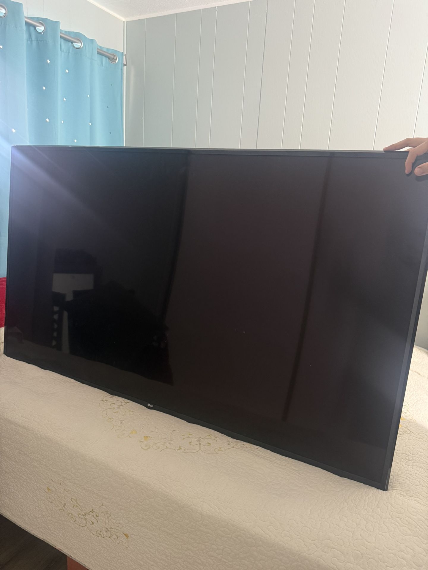 65 Inch LG TV
